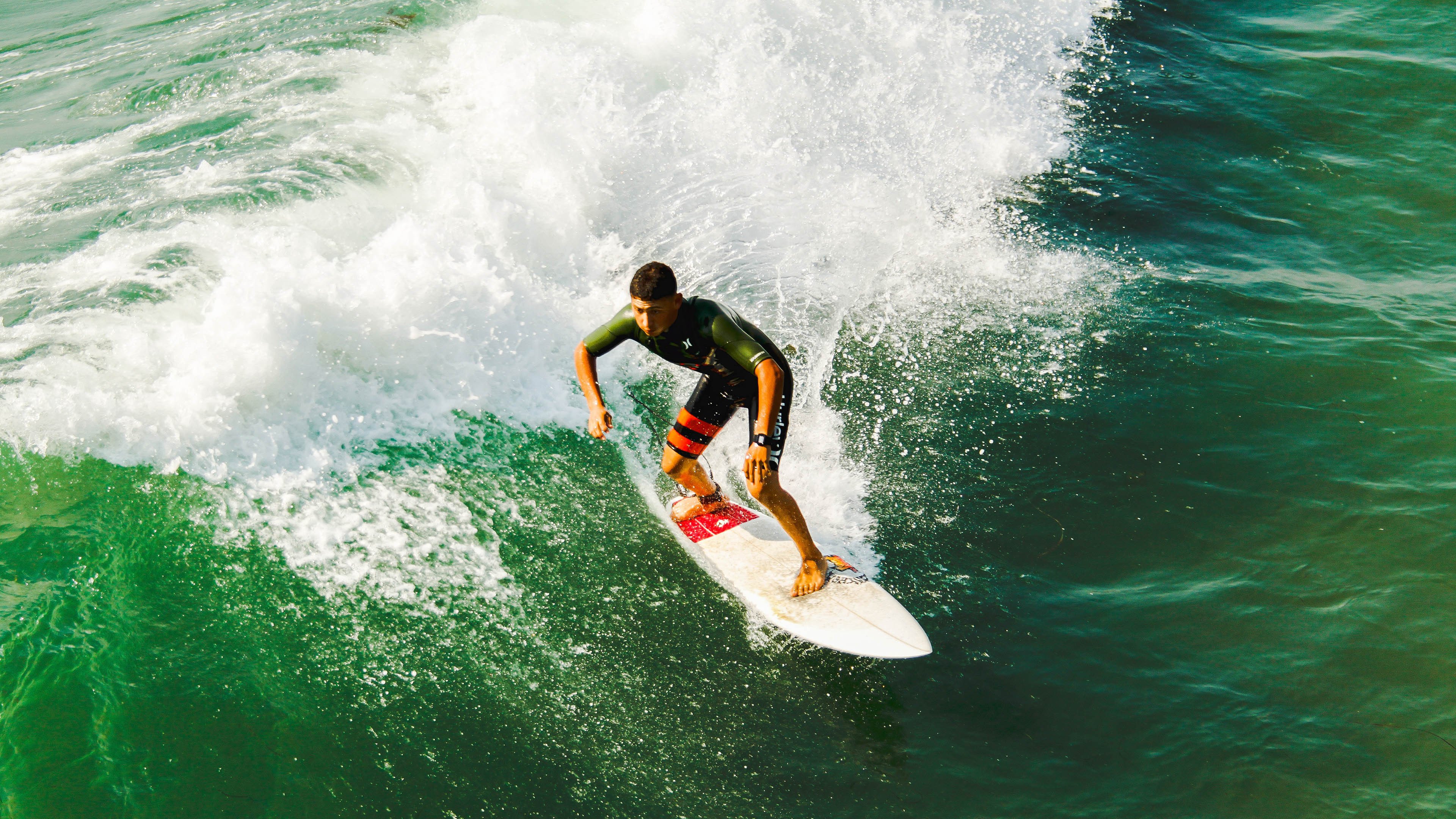 瑞士骑手史蒂夫·古尔达特（Steve Guerdat）在巴黎奥运会上夺得障碍赛银牌，完成奥运奖牌大满贯。